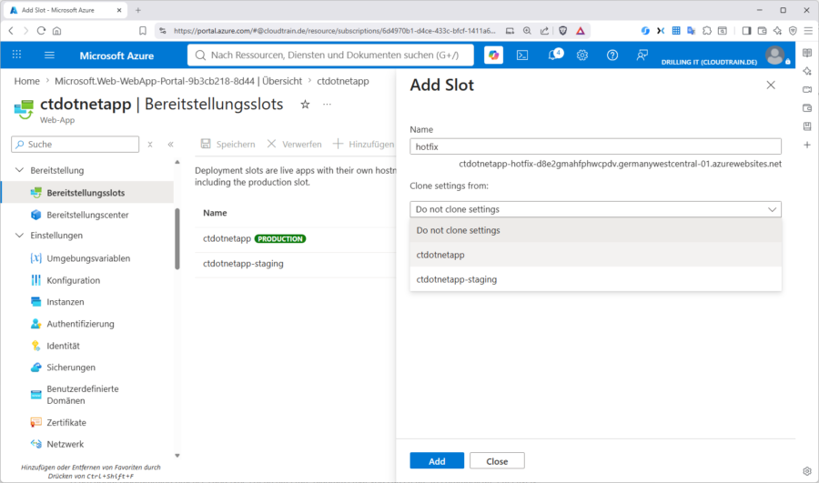 Übersicht der Deployment Slots im Azure Portal: oben der Produktions-Slot, unten der Staging-Slot mit konfigurierbarem Traffic-Anteil.